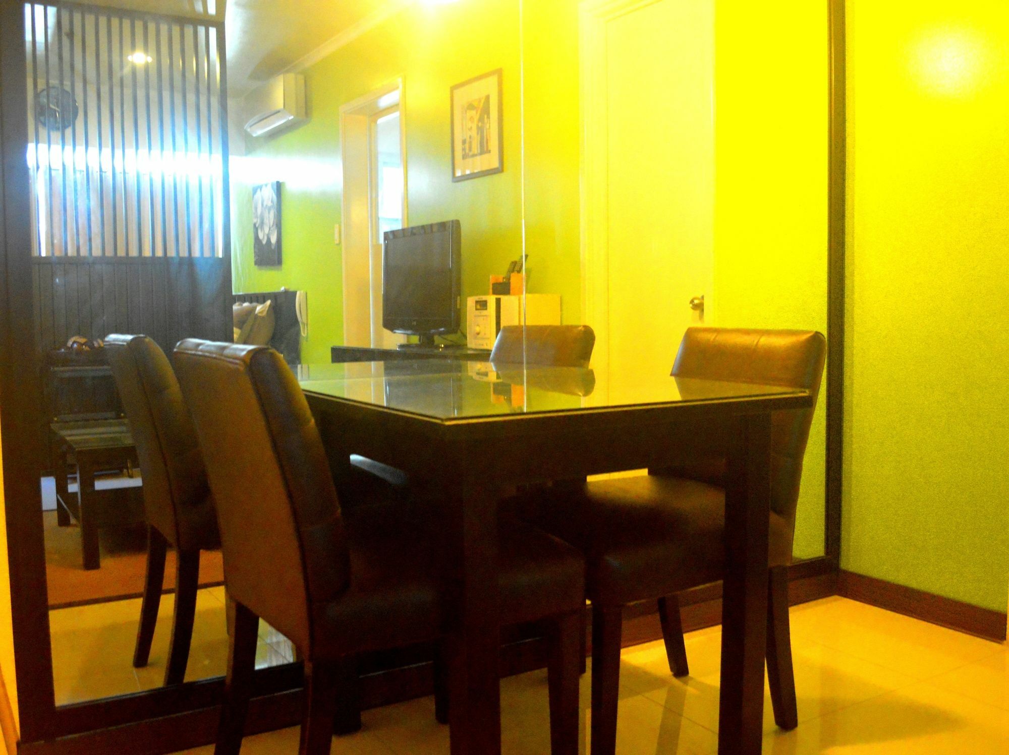 South Of Market Private Residences Taguig Ngoại thất bức ảnh